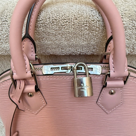 Louis Vuitton Epi Alma BB in Baby Pink - Picture 8 of 8